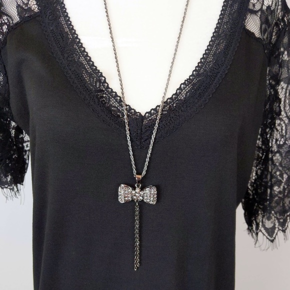 Silver Rhinestone Ribbon Bow Necklace - Picture 1 of 6